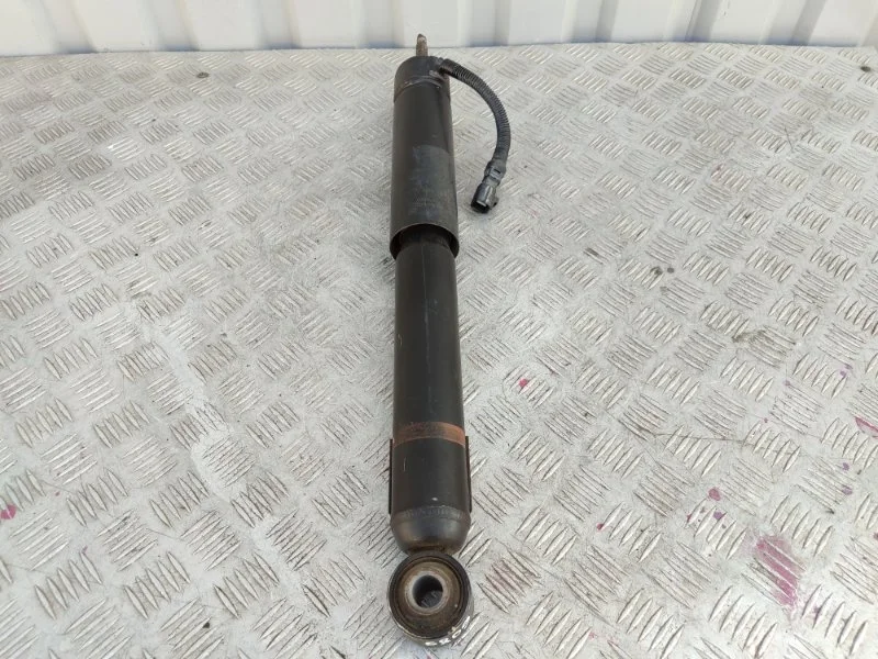 Стойка подвески Toyota Prado 4853069165 150, задняя