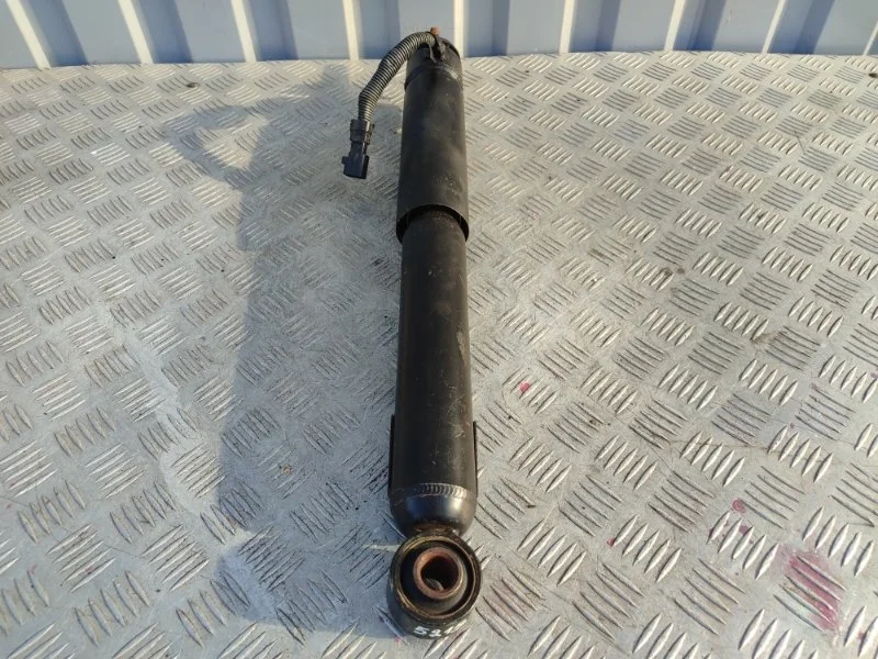 Стойка подвески Lexus Gx460 4853069165 2, задняя