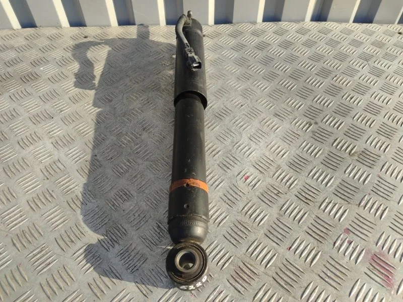 Стойка подвески Lexus Gx470 4853069165 1, задняя