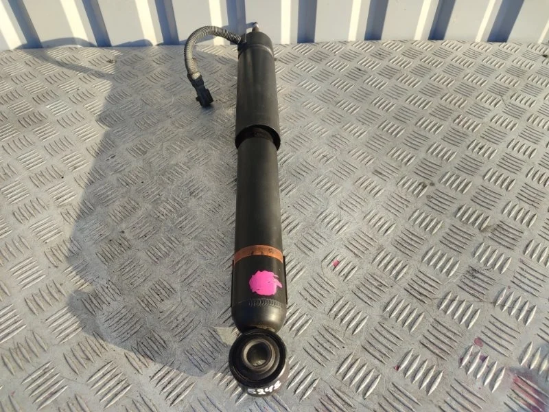 Стойка подвески Toyota Prado 4853069365 120, задняя