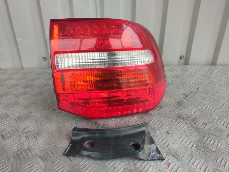 Фонарь PORSCHE CAYENNE 2008 7L5945208B 957, задний правый