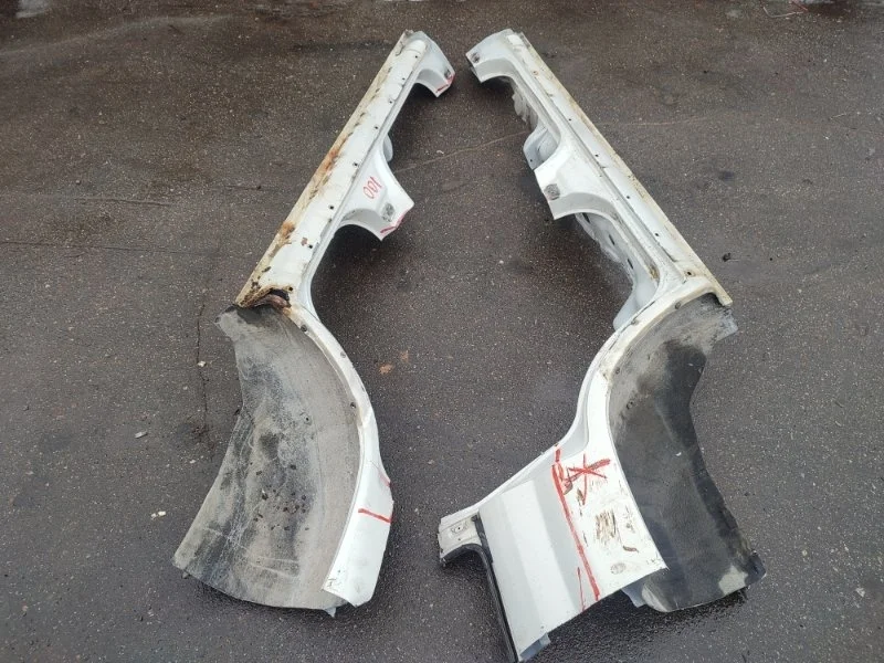 Порог кузова Toyota LAND CRUISER 6131160110 100