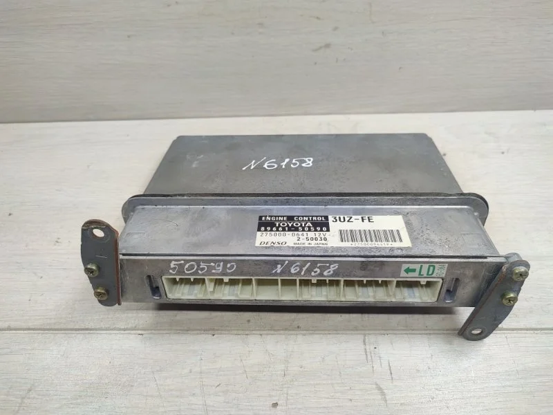 Блок управления двигателем Toyota Celsior 8966150590 UCF31 3UZ-FE