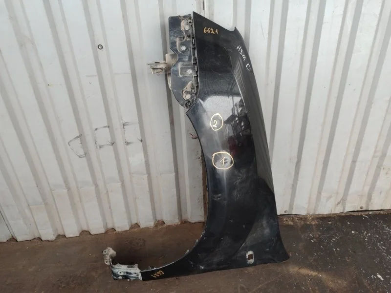 Крыло RENAULT DUSTER 631012718R 1, переднее левое