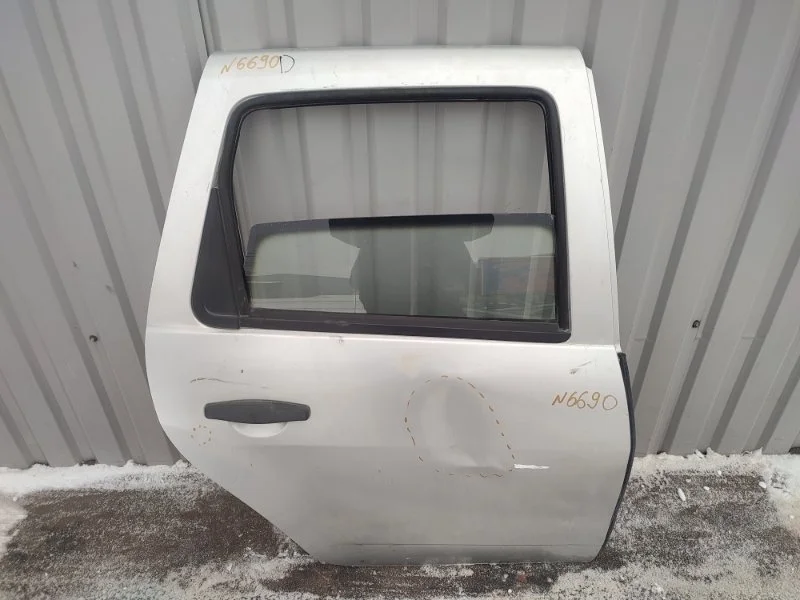 Дверь RENAULT DUSTER 821000291R 1, задняя правая