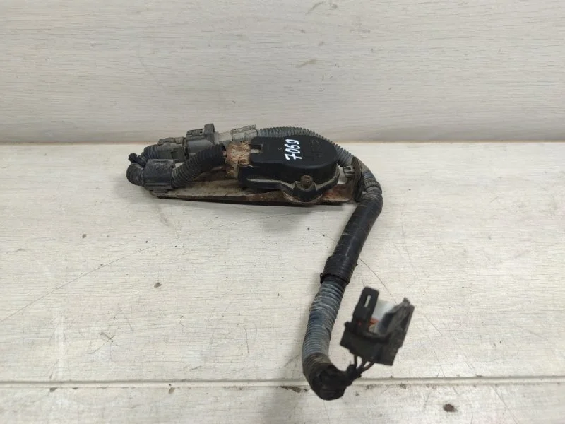 Актуатор амортизатора Toyota Prado 8924160010 120, передний