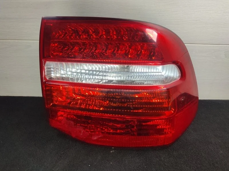 Фонарь PORSCHE CAYENNE 2009 7L5945208B 957, задний правый