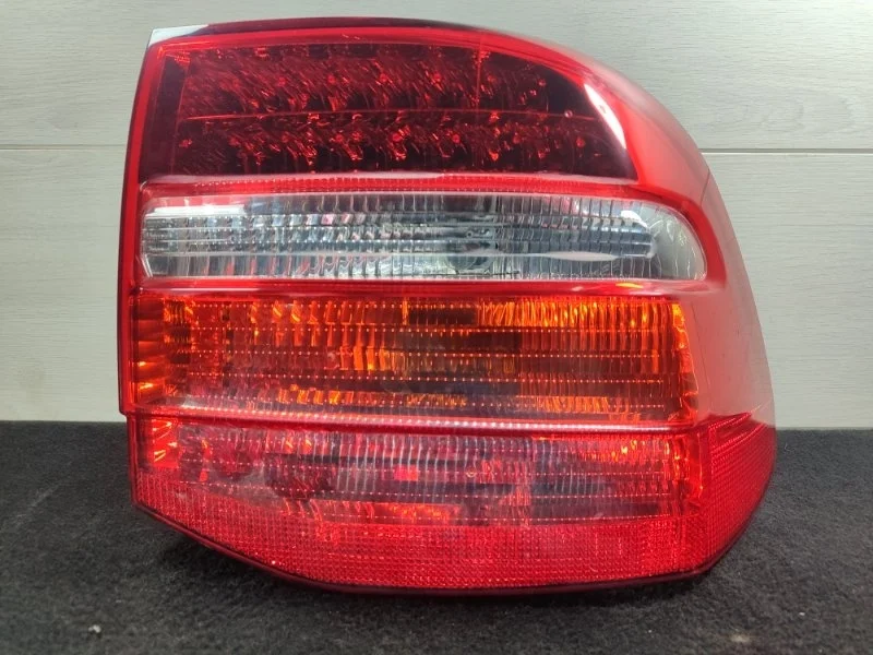 Фонарь PORSCHE CAYENNE 2009 7L5945208B 957, задний правый