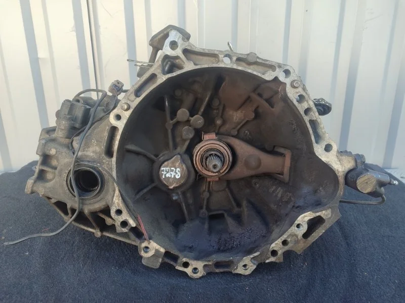 МКПП TOYOTA COROLLA 3030012A80 E150 1ZR