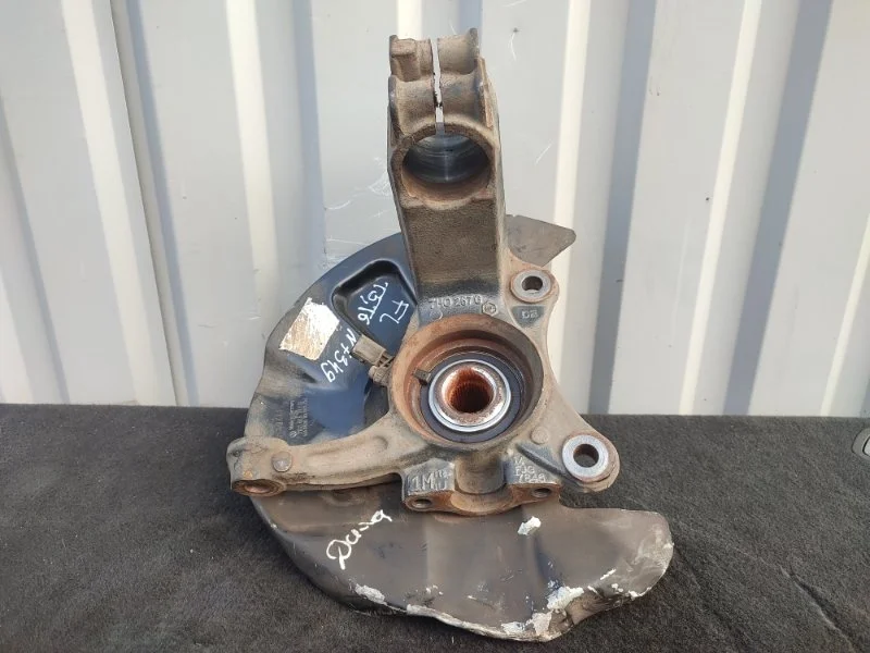 Кулак в сборе VOLKSWAGEN MULTIVAN 7H0407257G T5, левый