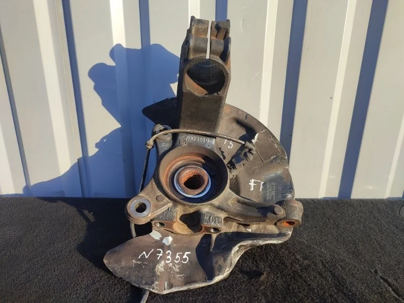 Кулак в сборе VOLKSWAGEN MULTIVAN 7H0407258G T5, правый