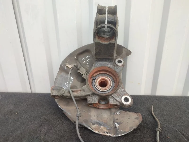 Кулак в сборе VOLKSWAGEN MULTIVAN 7H0407257G T5, левый