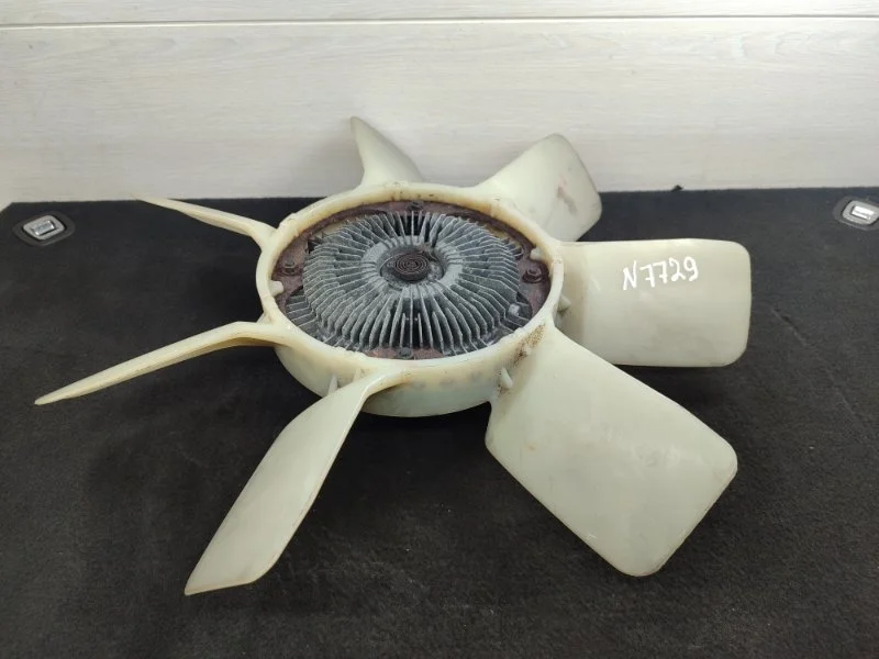 Вискомуфта TOYOTA TUNDRA 1621038070 USK56 3UR