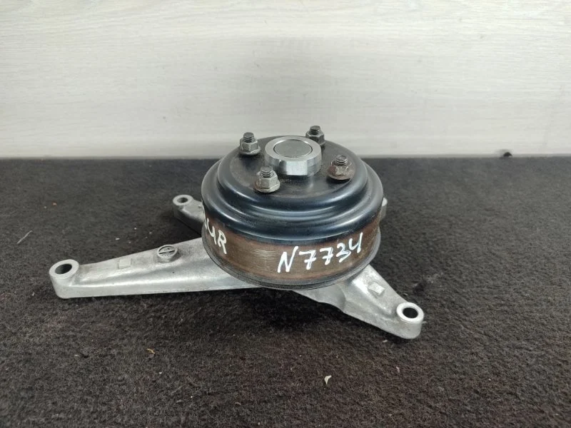 Кронштейн вискомуфты TOYOTA TUNDRA 163800S010 USK56 3UR