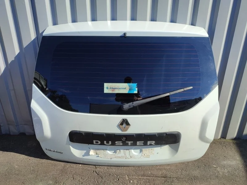 Крышка багажника Renault Duster 901002179R 1 HSM