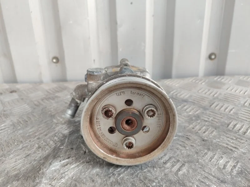 Помпа VOLKSWAGEN TRANSPORTER 7E0422154E CAA