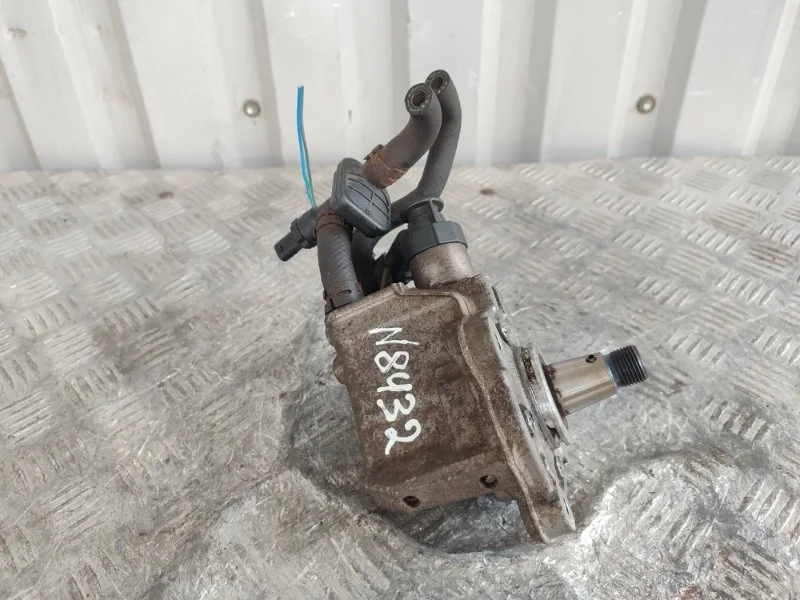 Топливный насос высокого давления VOLKSWAGEN TRANSPORTER 03L130755J CAA