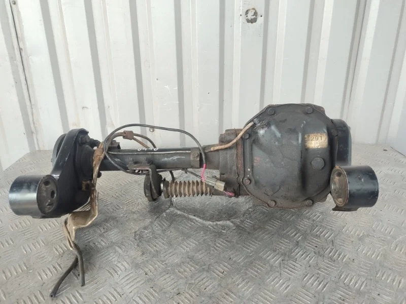 Редуктор MITSUBISHI L200 MN168952 4 4D56U, передний