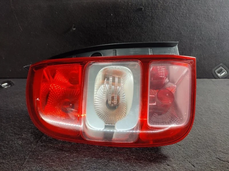 Фонарь RENAULT DUSTER 265551679R, задний левый
