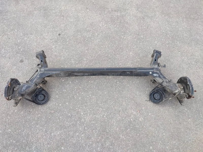 Балка подвески Hyundai Elantra 551003X000 5