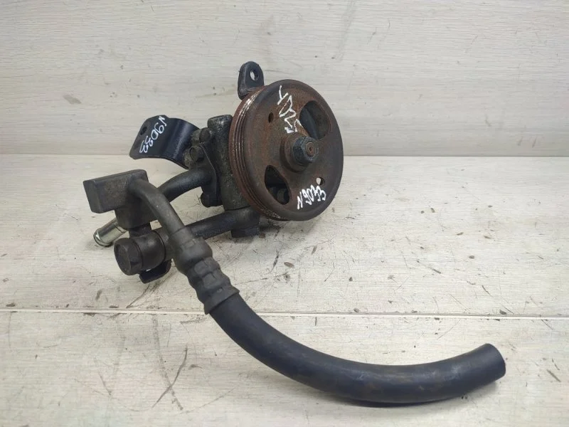 Насос гидроуселителя руля Nissan Pathfinder 491103X01A R51 YD25