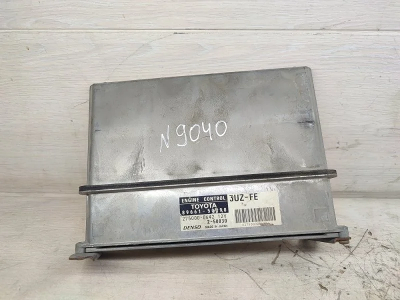 Блок управления двигателем Toyota Celsior 8966150590 UCF31 3UZ-FE