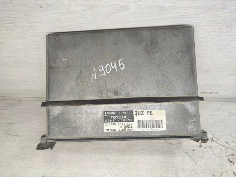 Блок управления двигателем Toyota Celsior 8966150590 UCF31 3UZ-FE