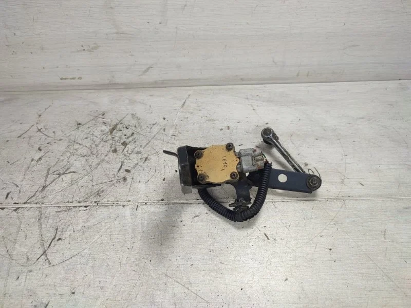 Датчик положения кузова TOYOTA LAND CRUISER 8940760010 UZJ100, задний