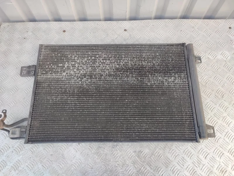 Радиатор кондиционера VOLKSWAGEN TRANSPORTER 7E0820411 T5