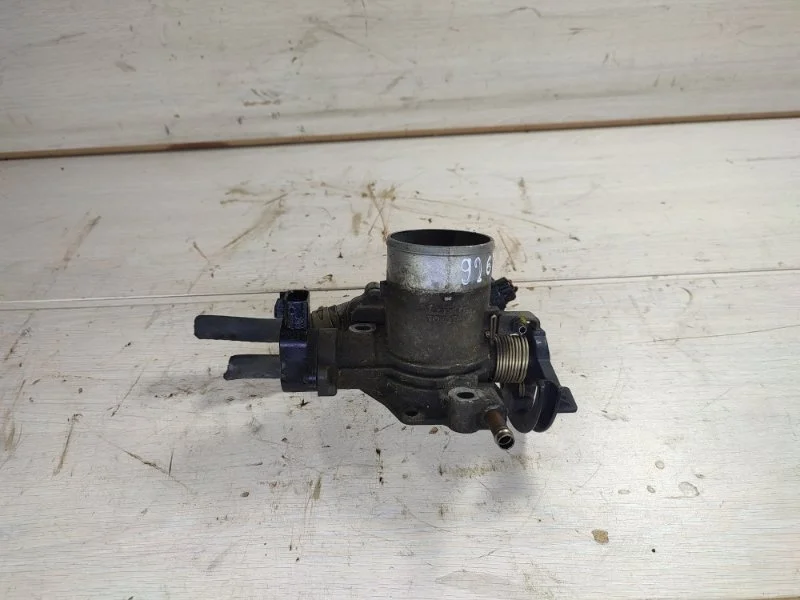 Дроссельная заслонка Toyota COROLLA 2002 2221021010 E12 1NZ-FE