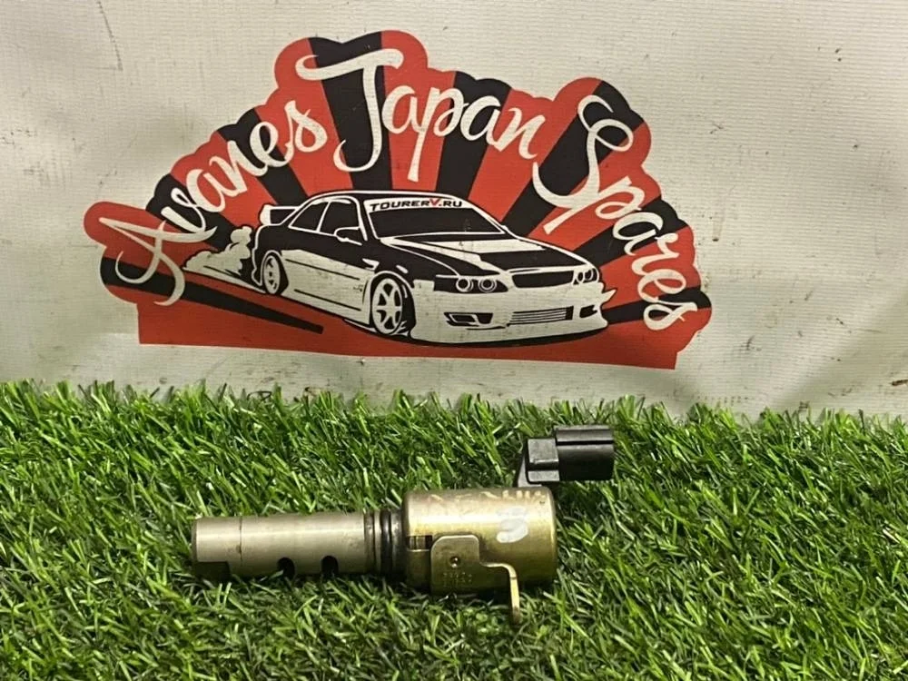 Клапан VVT-i Toyota Crown 2007 1533031020 GRS184 2GR-FSE, правый