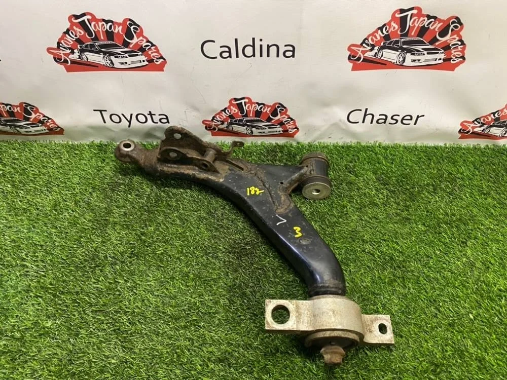 Рычаг Toyota Crown 2005 4864030290 GRS182, передний левый
