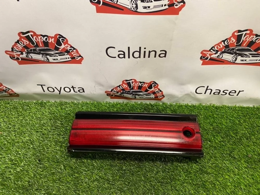 Вставка между стопов Toyota Mark 2 1995 7580322280 JZX90, задняя