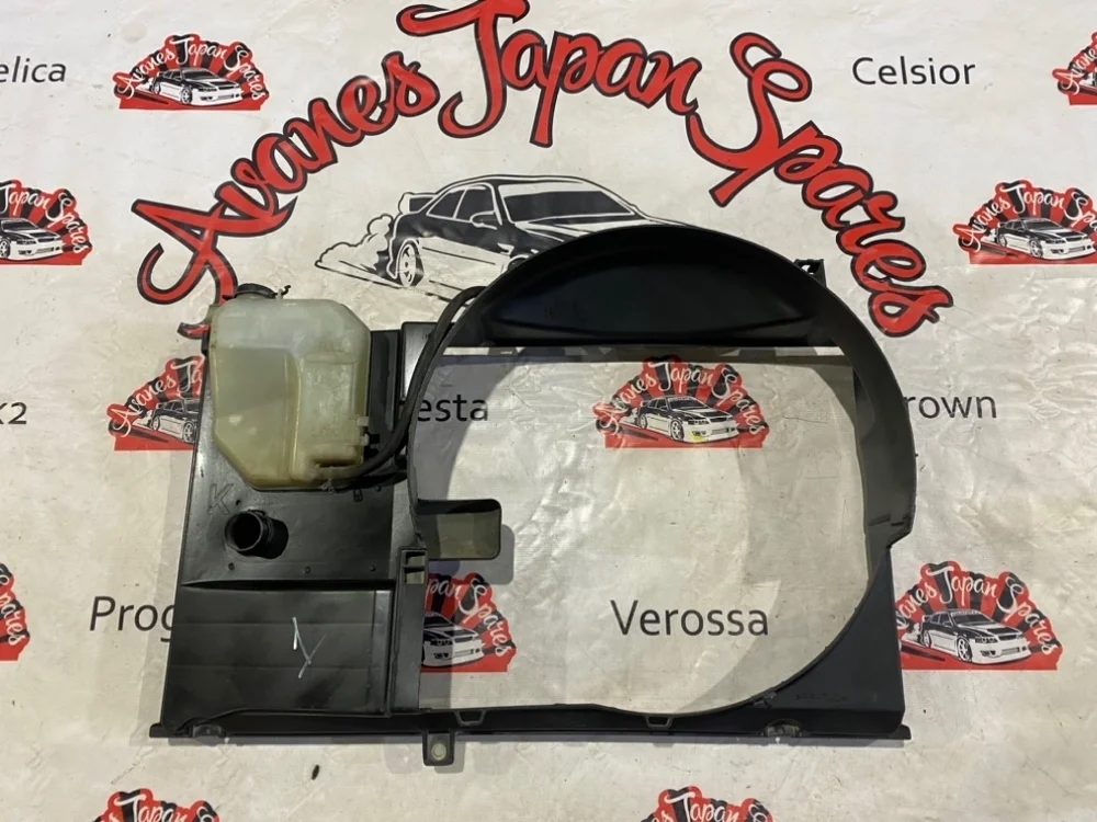 Диффузор радиатора Toyota Mark 2 2003 1671146380 JZX110 1JZ-FSE