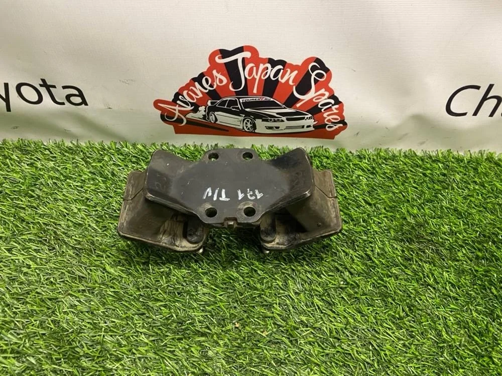 Подушка АКПП Toyota Aristo 2000 1237146160 JZS160 2JZ-GE