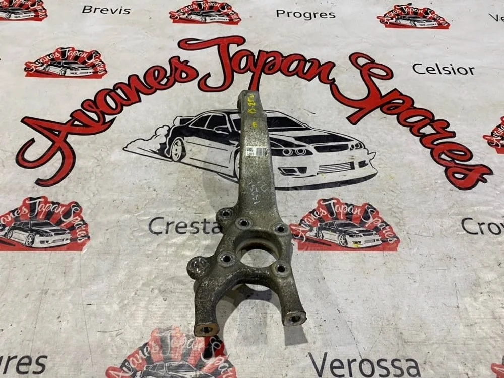 Кулак поворотный Lexus IS350 2009 4320253010 GSE21, передний левый