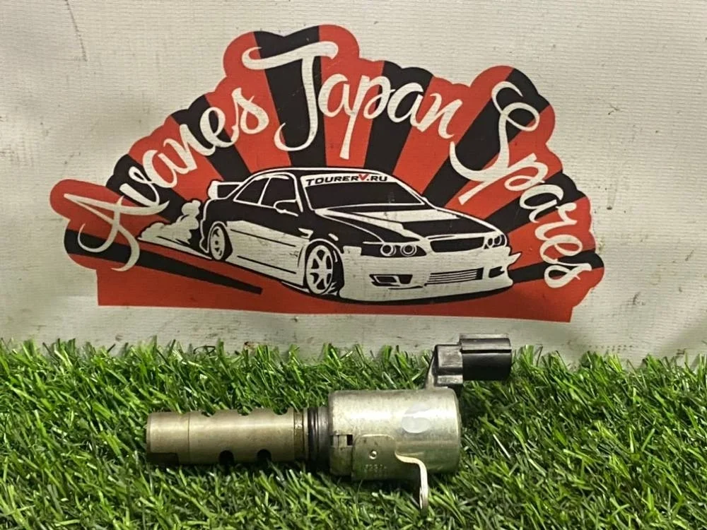 Клапан VVTi Lexus GS300 2007 1533031020 GRS190 3GR-FSE, правый