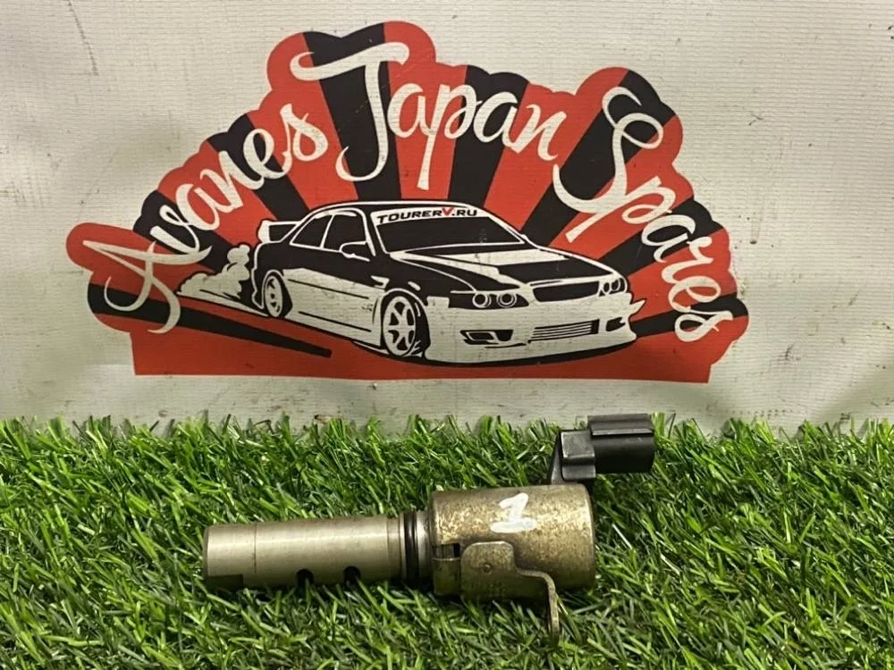 Клапан VVTi Toyota Crown 2005 1533031020 GRS182 3GR-FSE, правый