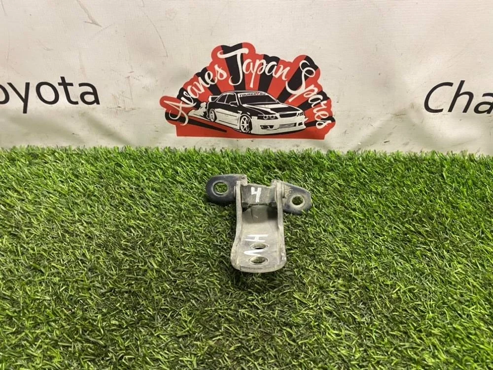 Петля двери Lexus IS300 2001 6871012150 JCE10, передняя левая