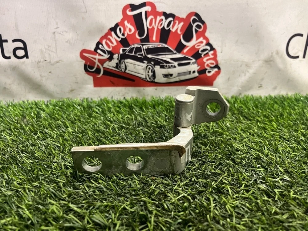 Петля двери Toyota Crown 2006 6871030190 GRS184 2GR-FSE, передняя правая