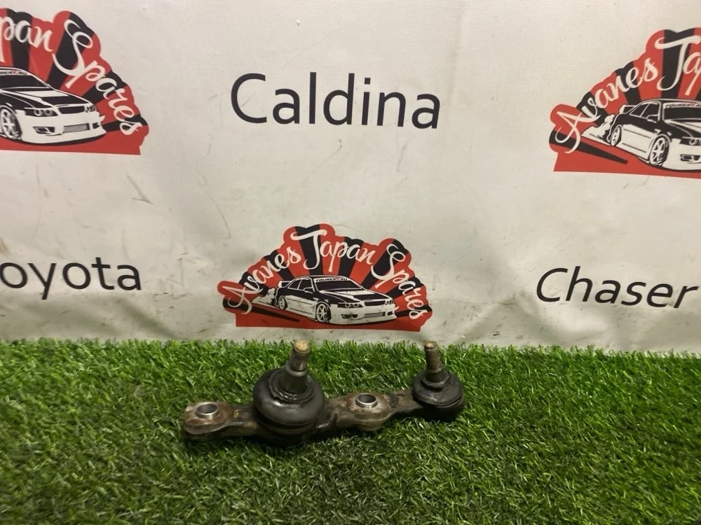 Шаровая опора Toyota Crown 2007 4334039505 GRS184 2GR-FSE, передняя левая