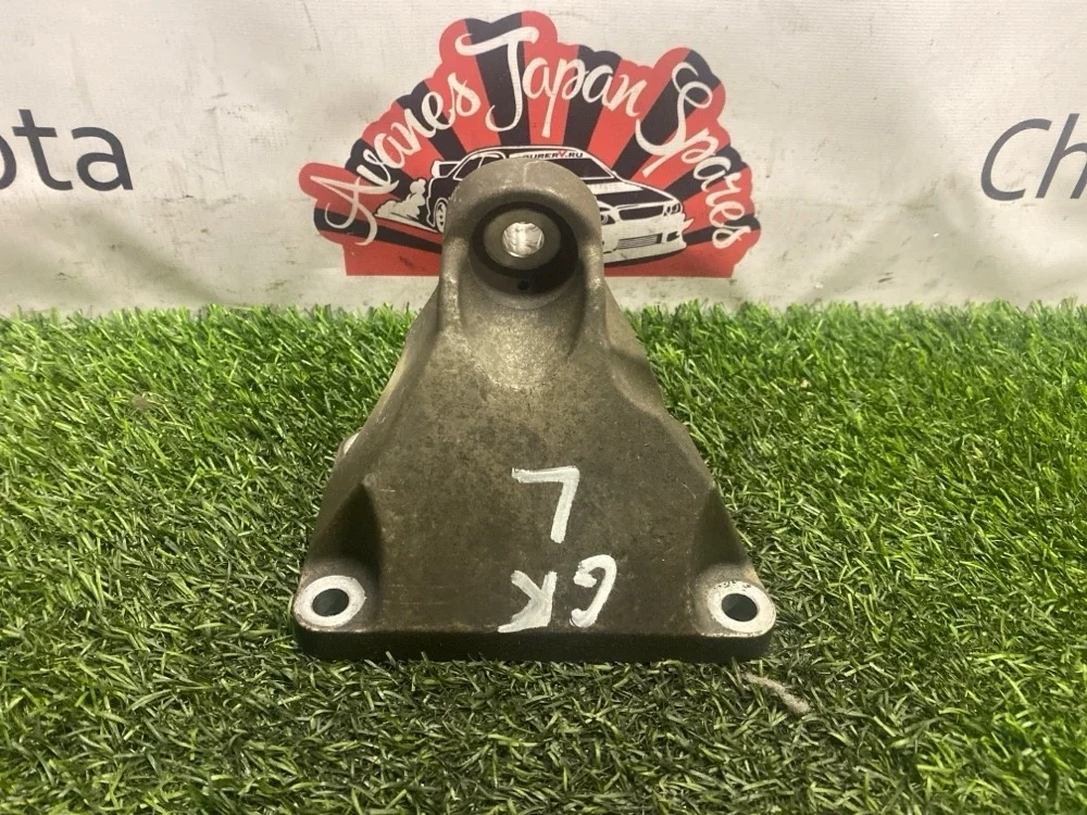 Крепление двигателя Toyota Crown 2007 1231131040 GRS184 2GR-FSE, правое