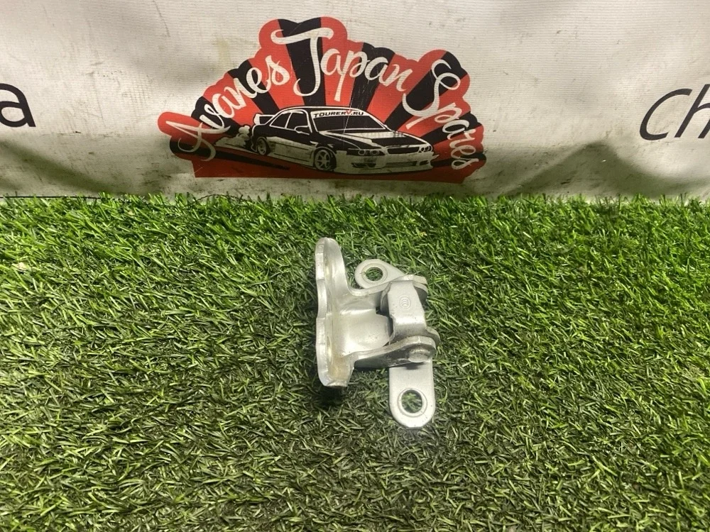 Петля двери Toyota Mark X 2006 6875020120 GRX121, задняя правая