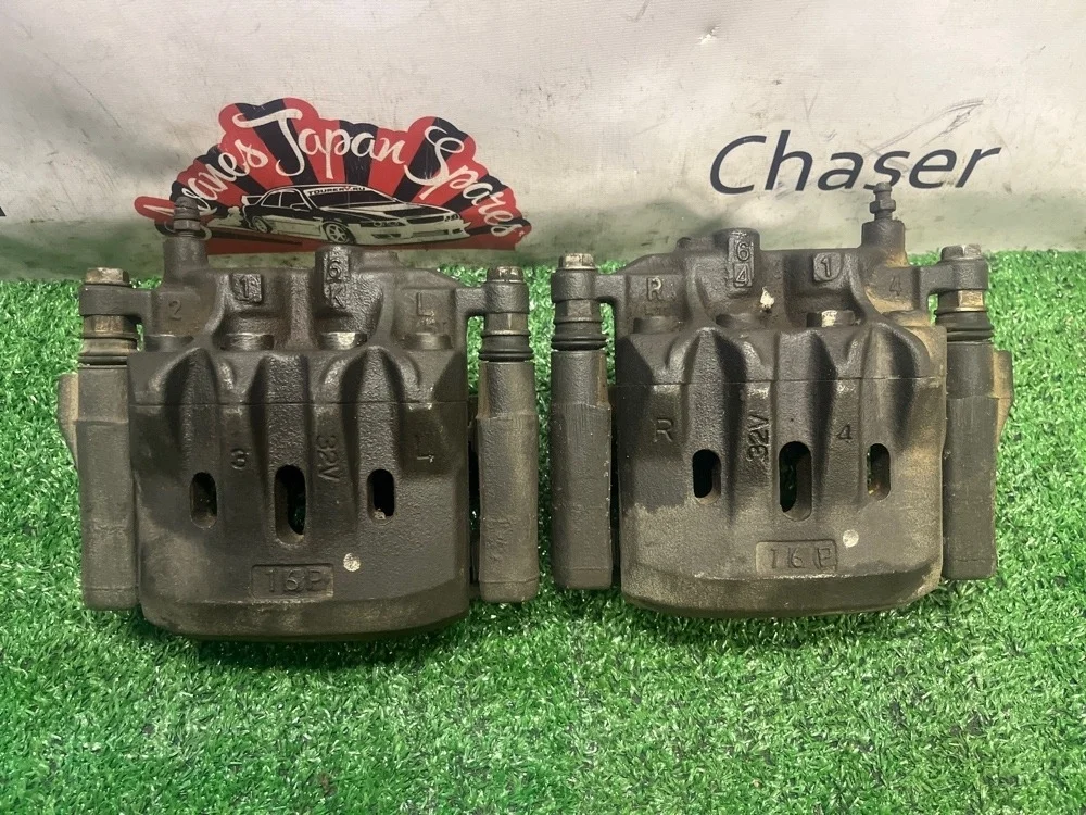 Суппорта передние Toyota Aristo 2000 4775030430 JZS161 2JZ-GTE