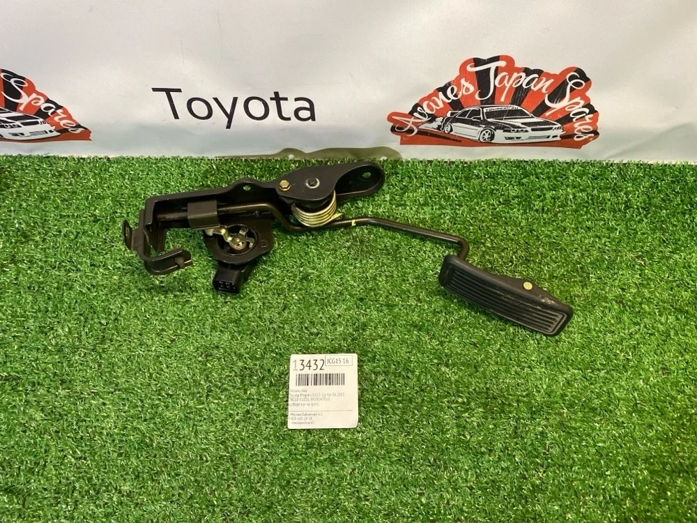 Педаль газа Toyota Progres 06.2003 7801051010 JCG15 1JZ-FSE