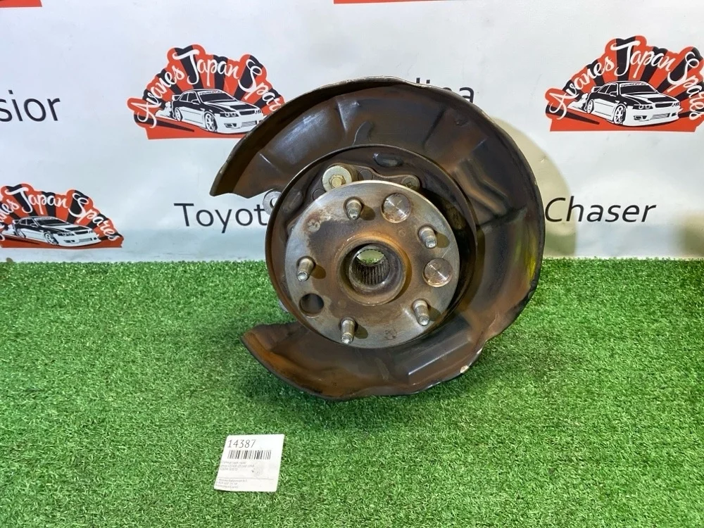 Ступица Lexus GS300 1998 4230430070 JZS160, задняя правая