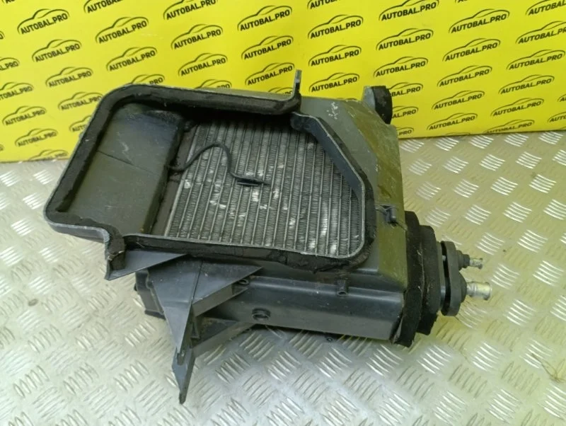 Испаритель кондиционера Toyota Land Cruiser (100) 1998-2007 2000 8850160190 4.2 D 1HDFTV