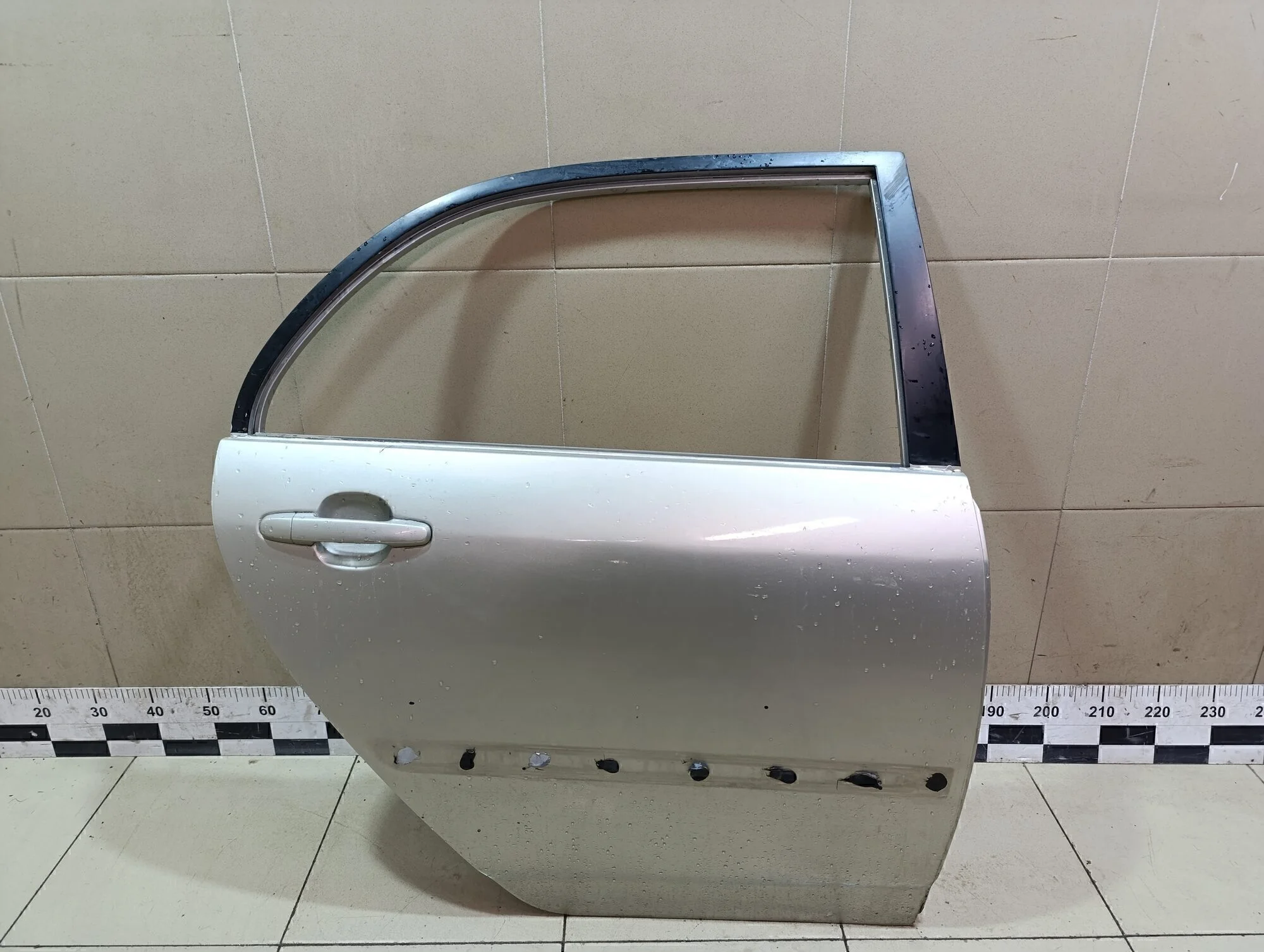 Дверь задняя правая Corolla E12 2001-2006