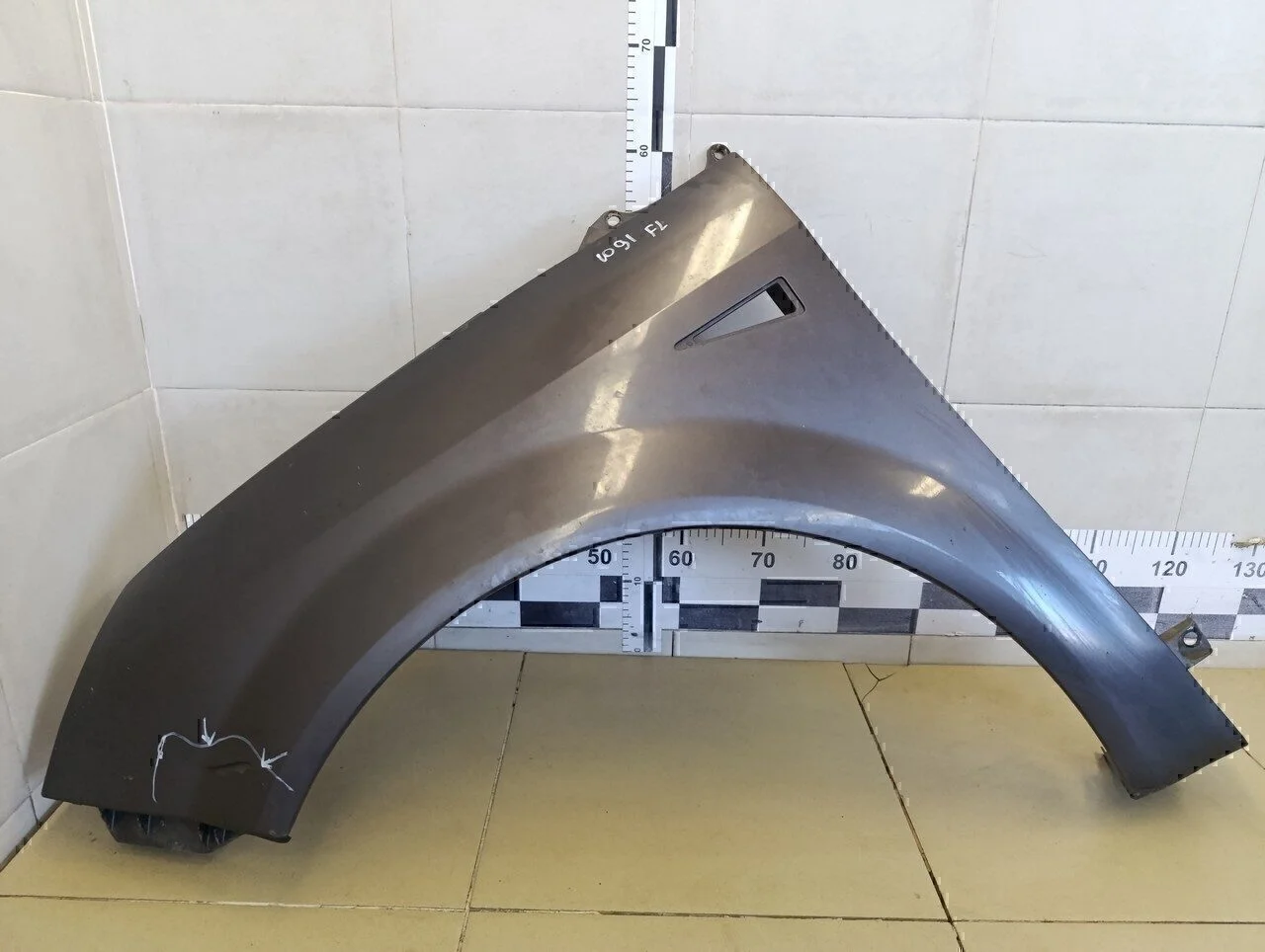 Крыло переднее левое Scenic 2003-2009