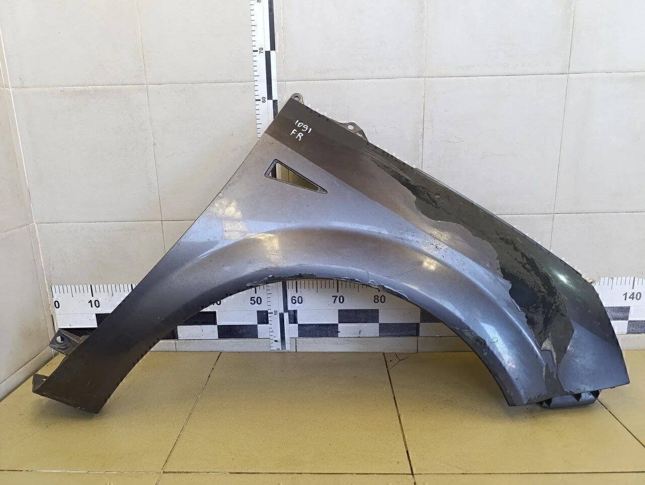 Крыло переднее правое Scenic 2003-2009